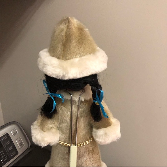 Vintage Regal Made in Canada Doll - Beautiful Condition & beautiful details - Picture 13 of 16